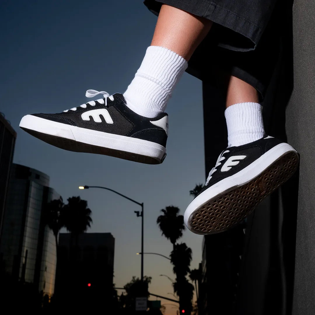 etnies-locut-vulc-chaussures-de-skate-black-white image 2