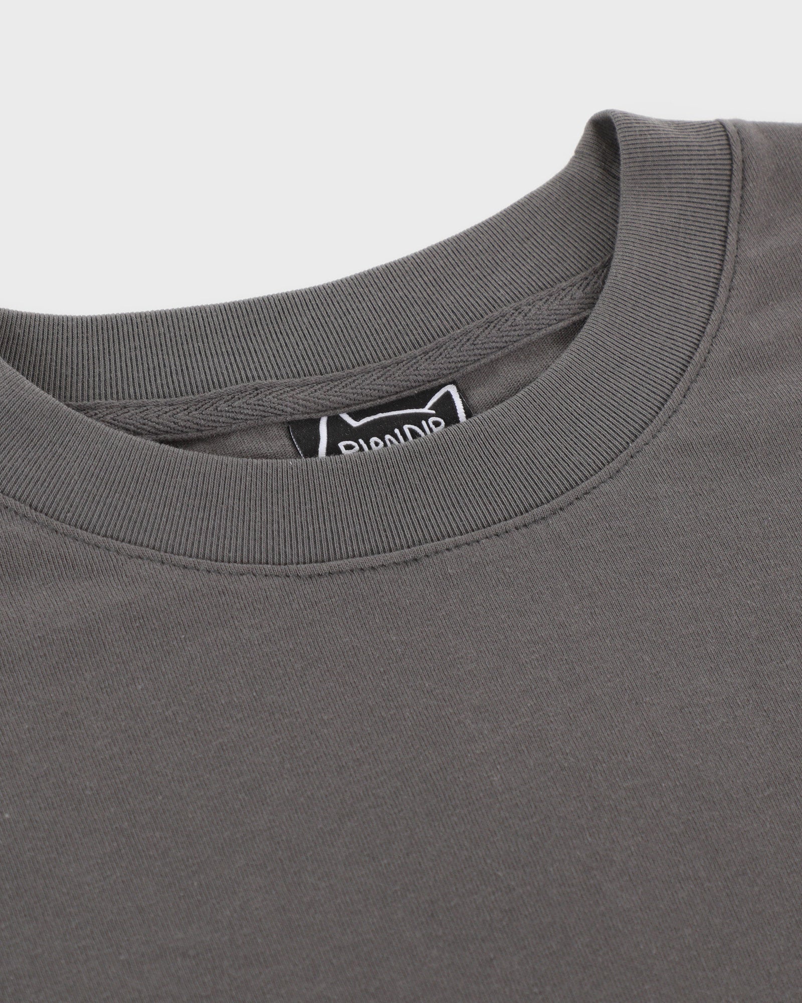 lakai-x-ripndip-lord-nerm-pocket-tee-t-shirt-gris-fonc image 3
