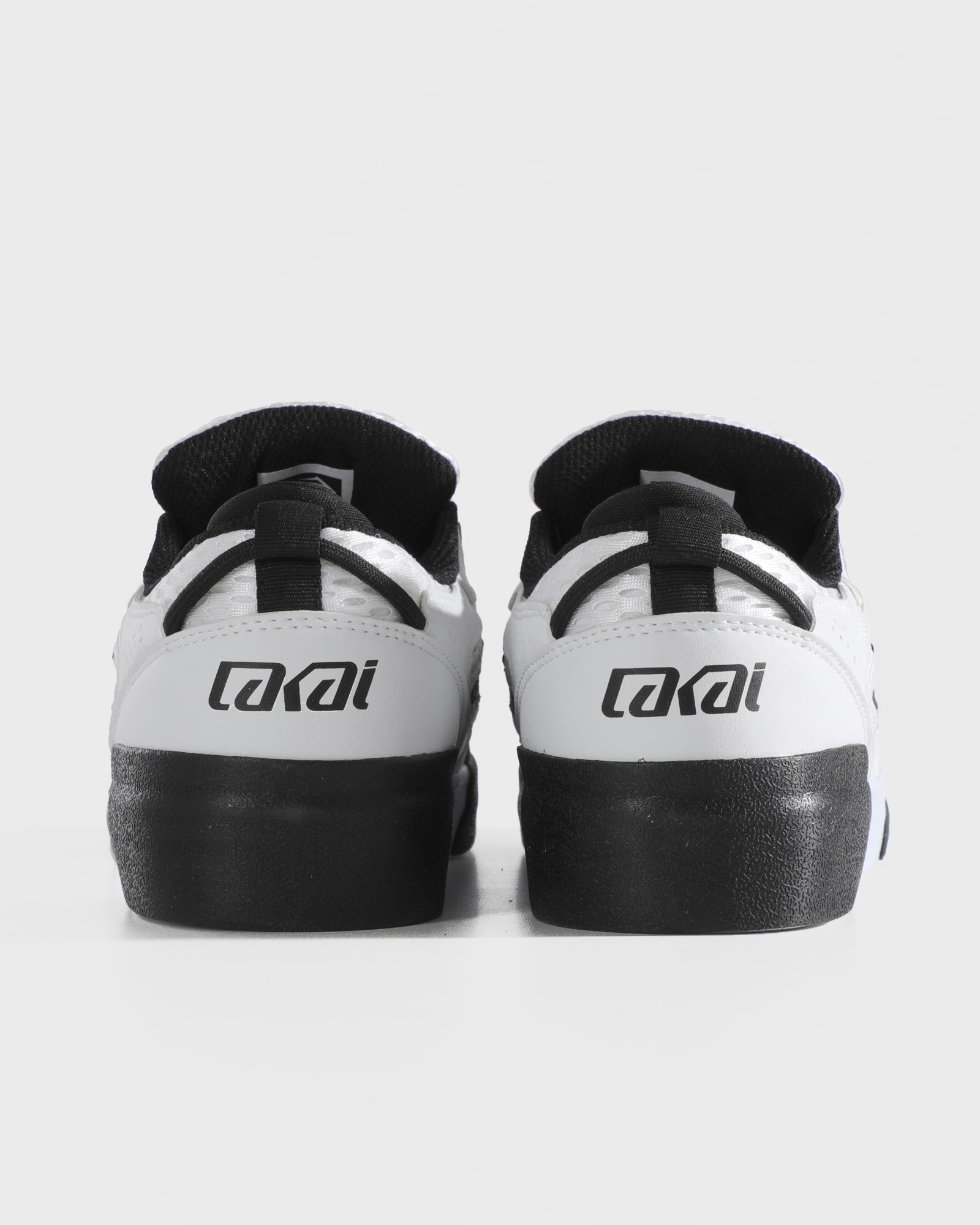 lakai-aran-chaussures-skate-white-leather-black image 6