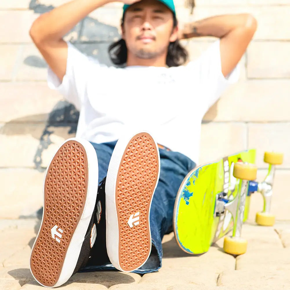 etnies-barge-plus-chaussure-skate-suede-canvas image 6