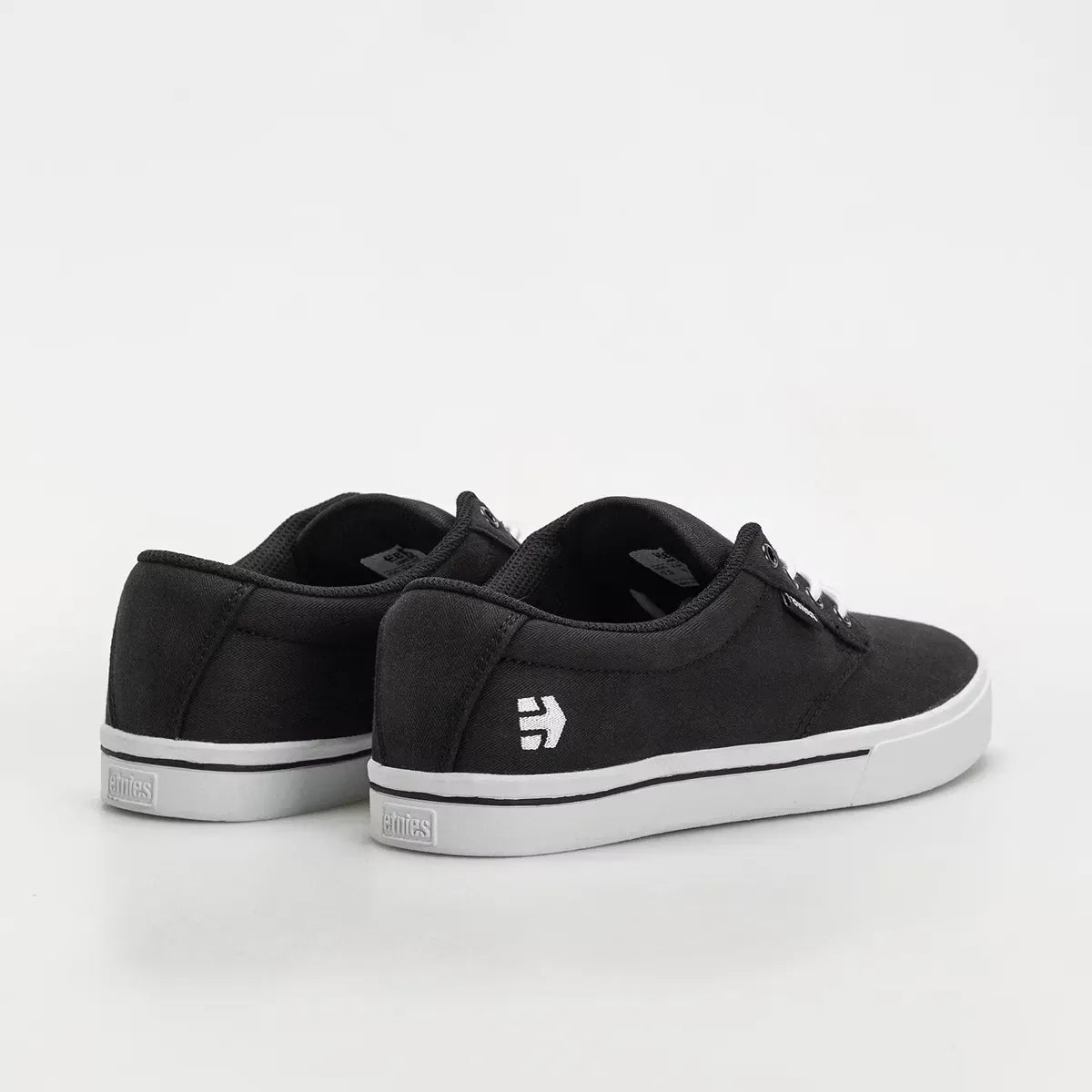 etnies-jameson-2-eco-chaussures-skate-basse-noir-blanc image 7