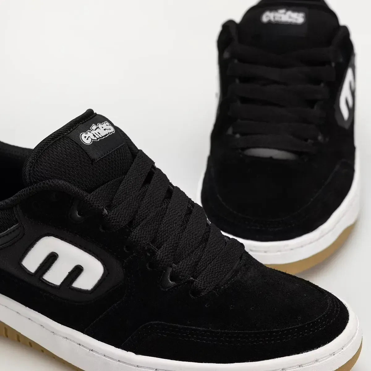 etnies-loot-chaussures-skate-noir-blanc image 8