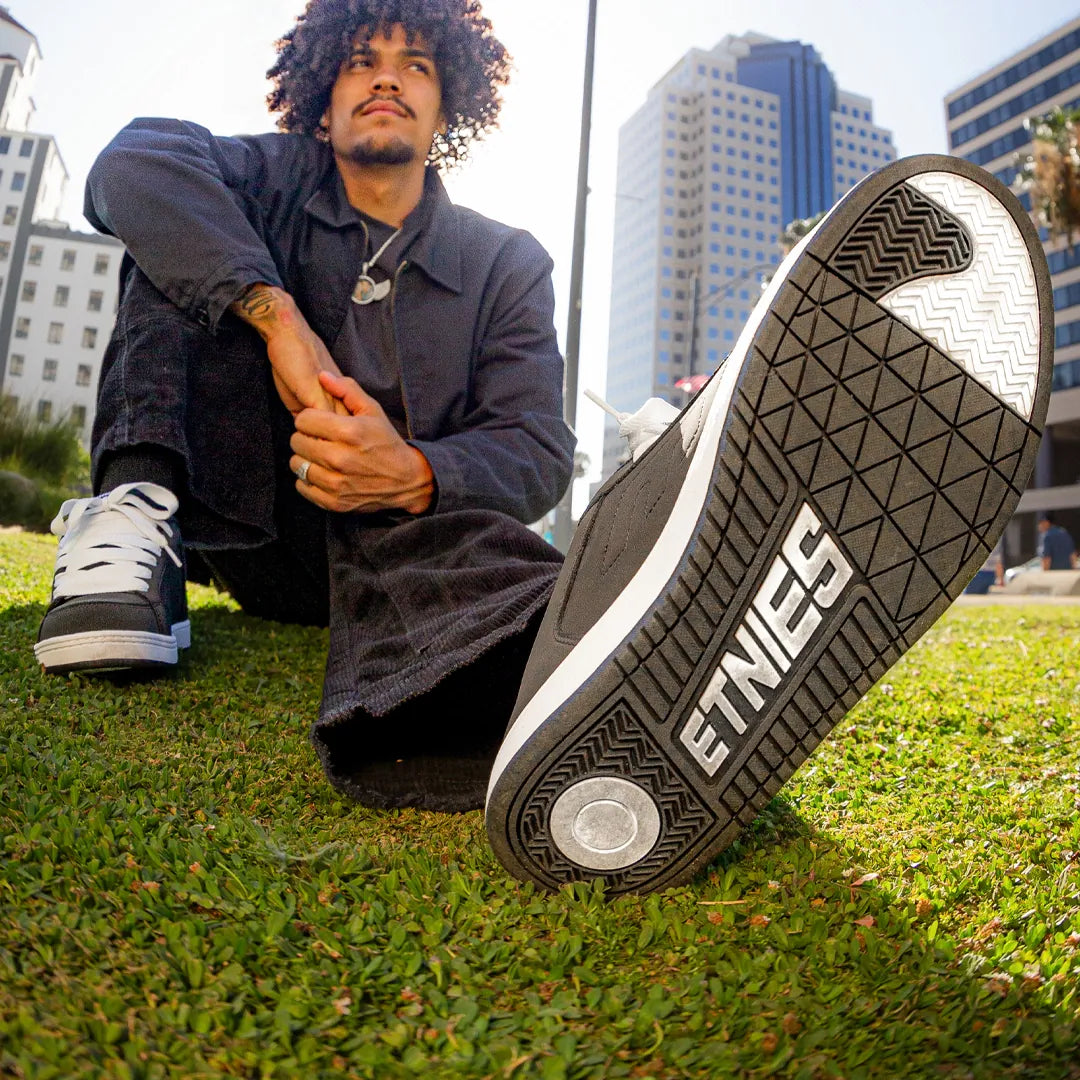 etnies-kingpin-2k-chaussures-skate-black-white image 4