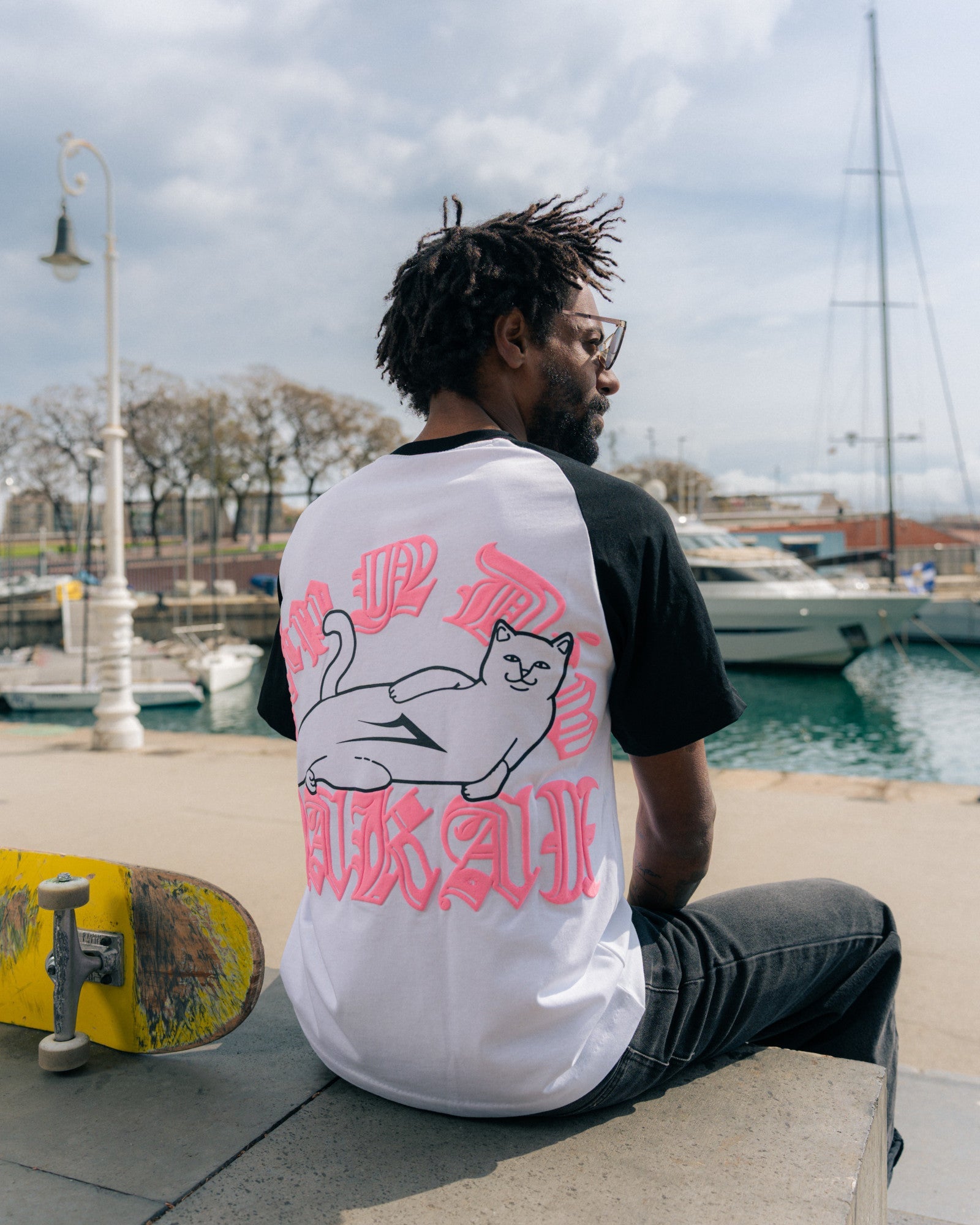 lakai-x-ripndip-raglan-ss-tee-t-shirt-blanc-noir image 8