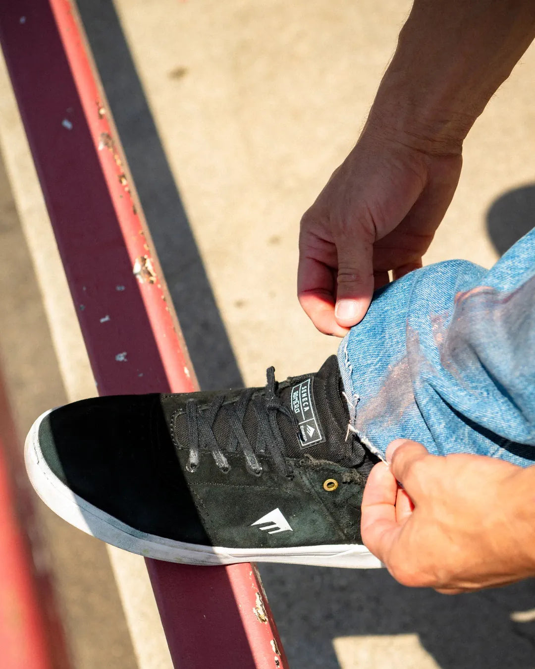 emerica-seneca-chaussure-skate-cupsole-noire-leo-romero image 7