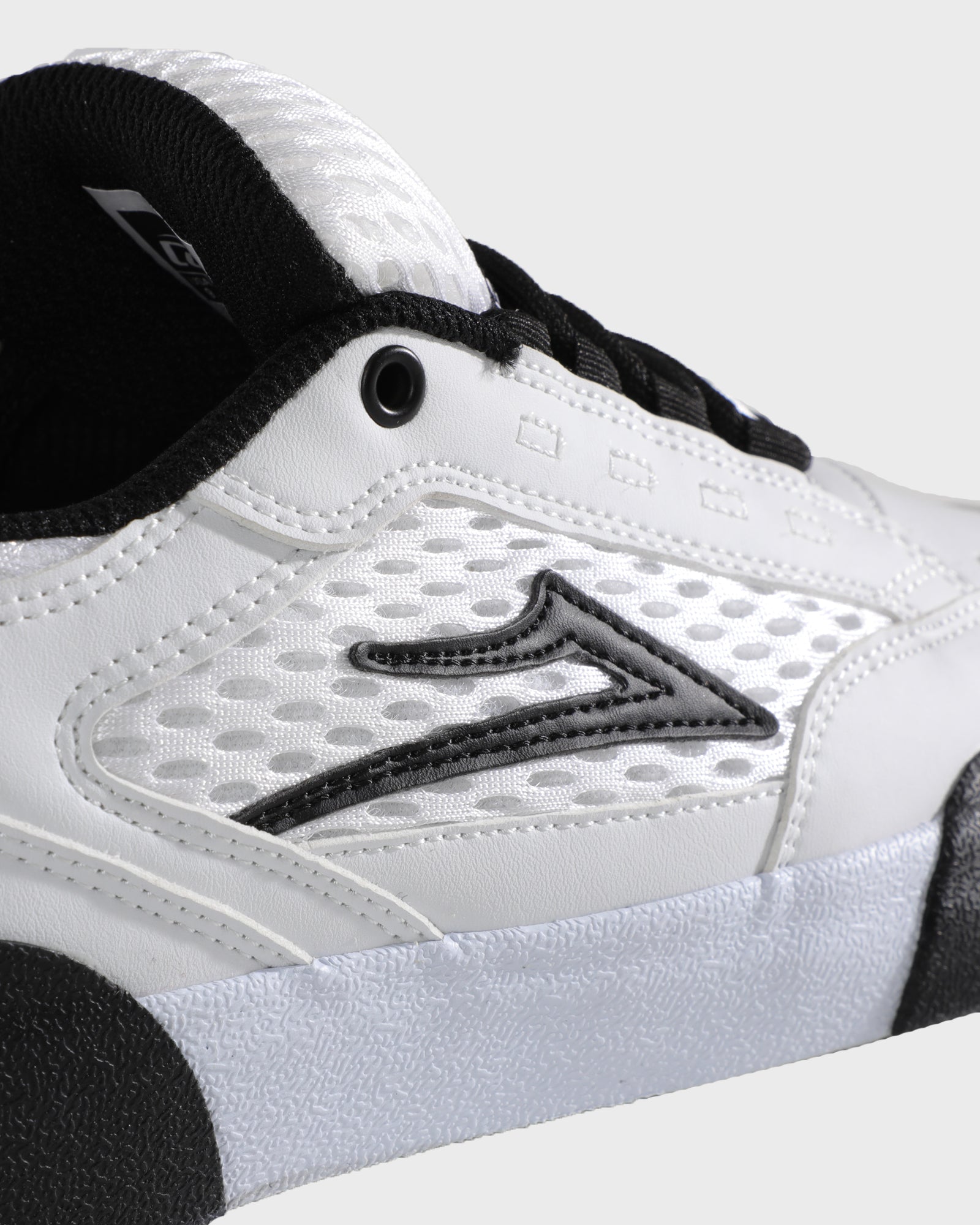 lakai-aran-chaussures-skate-white-leather-black image 5