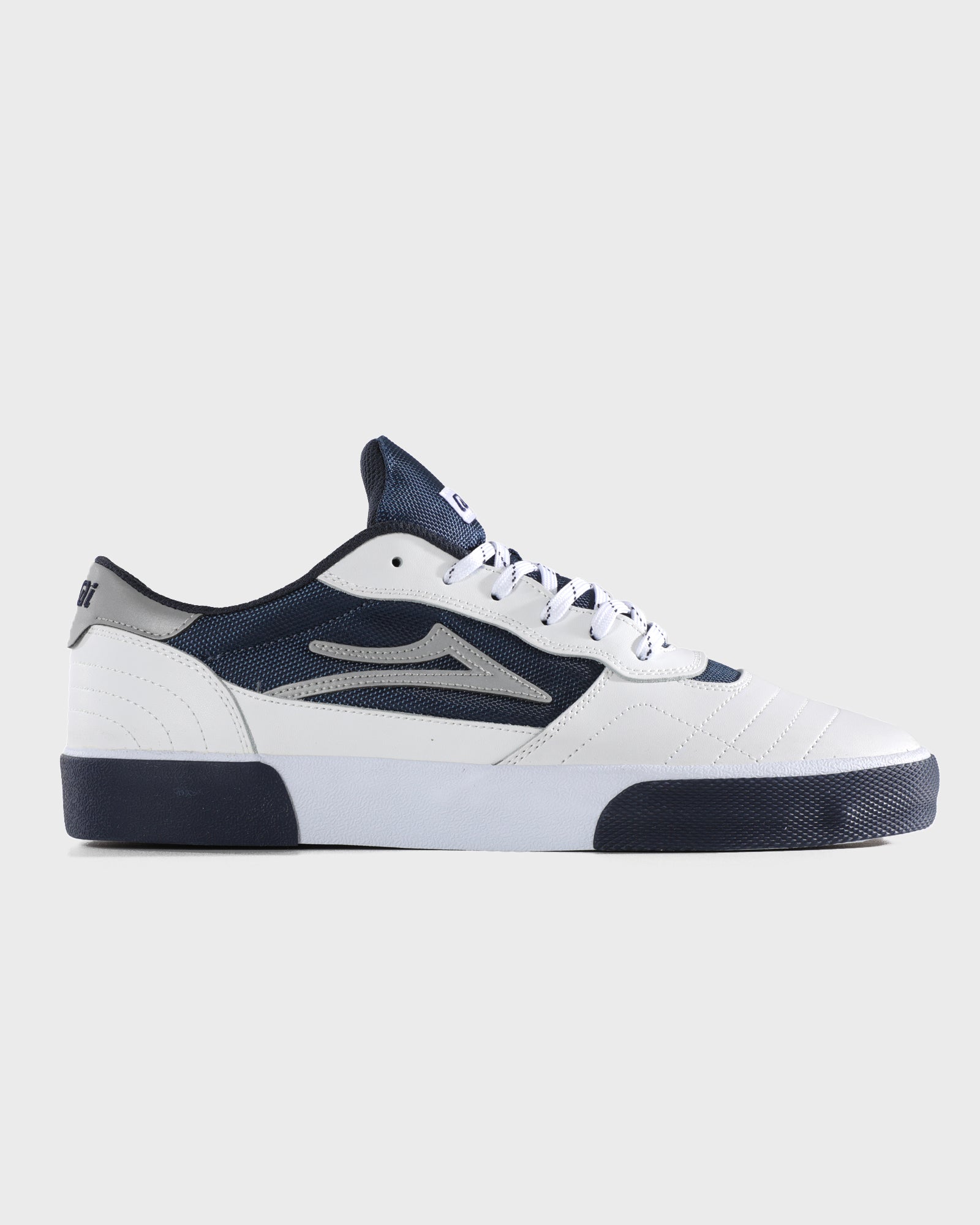 lakai-cambridge-chaussures-skate-white-leather-navy-reflective image 1