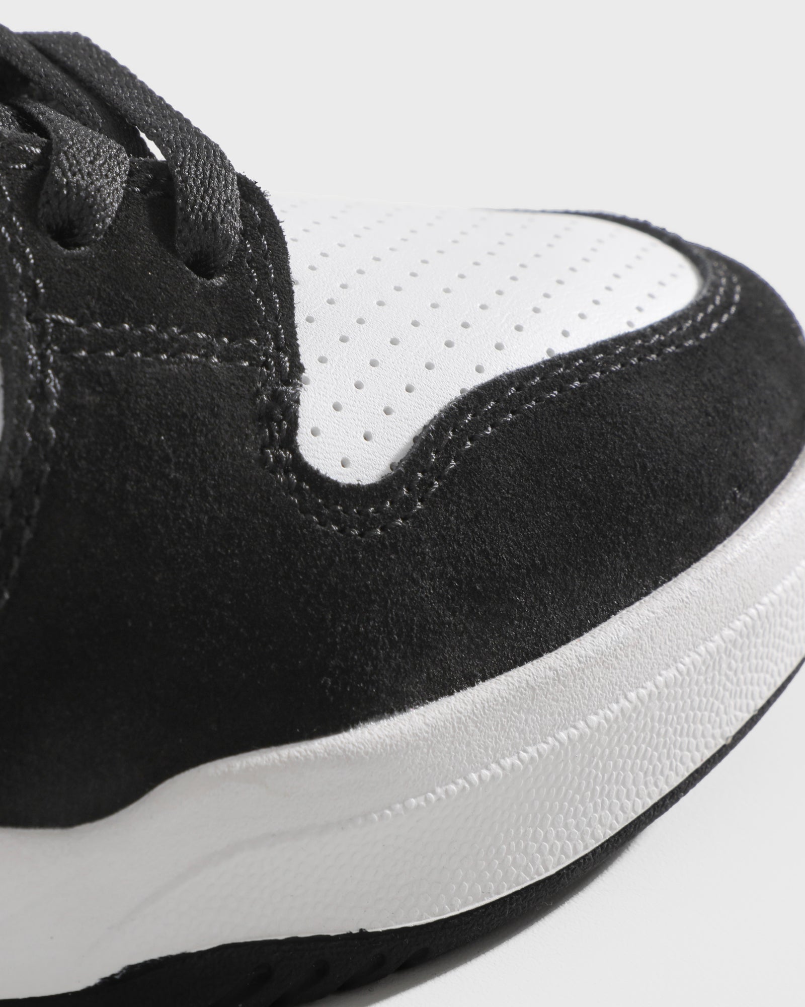 lakai-telford-low-black-white-leather image 4
