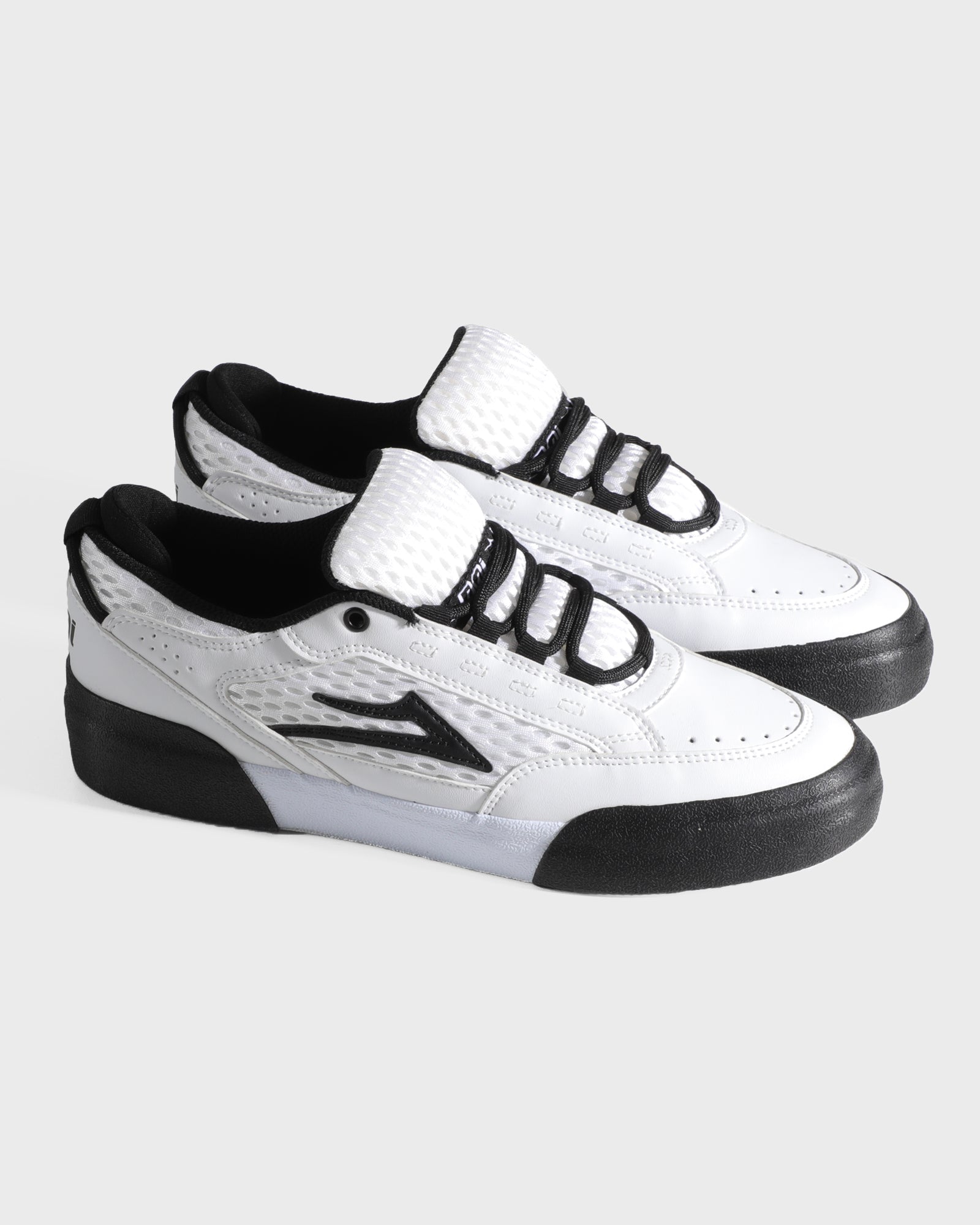 lakai-aran-chaussures-skate-white-leather-black image 2