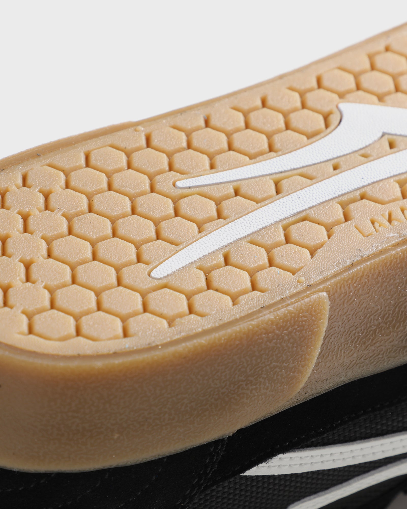 lakai-cambridge-chaussures-skate-black-gum-suede image 6