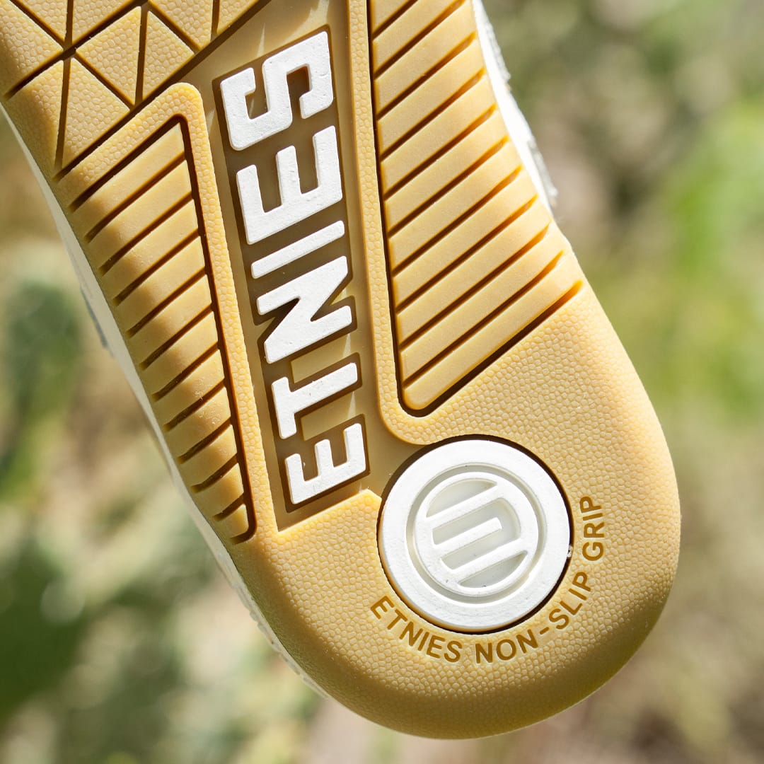 etnies-locut-chaussure-skate-su-de-marron image 3
