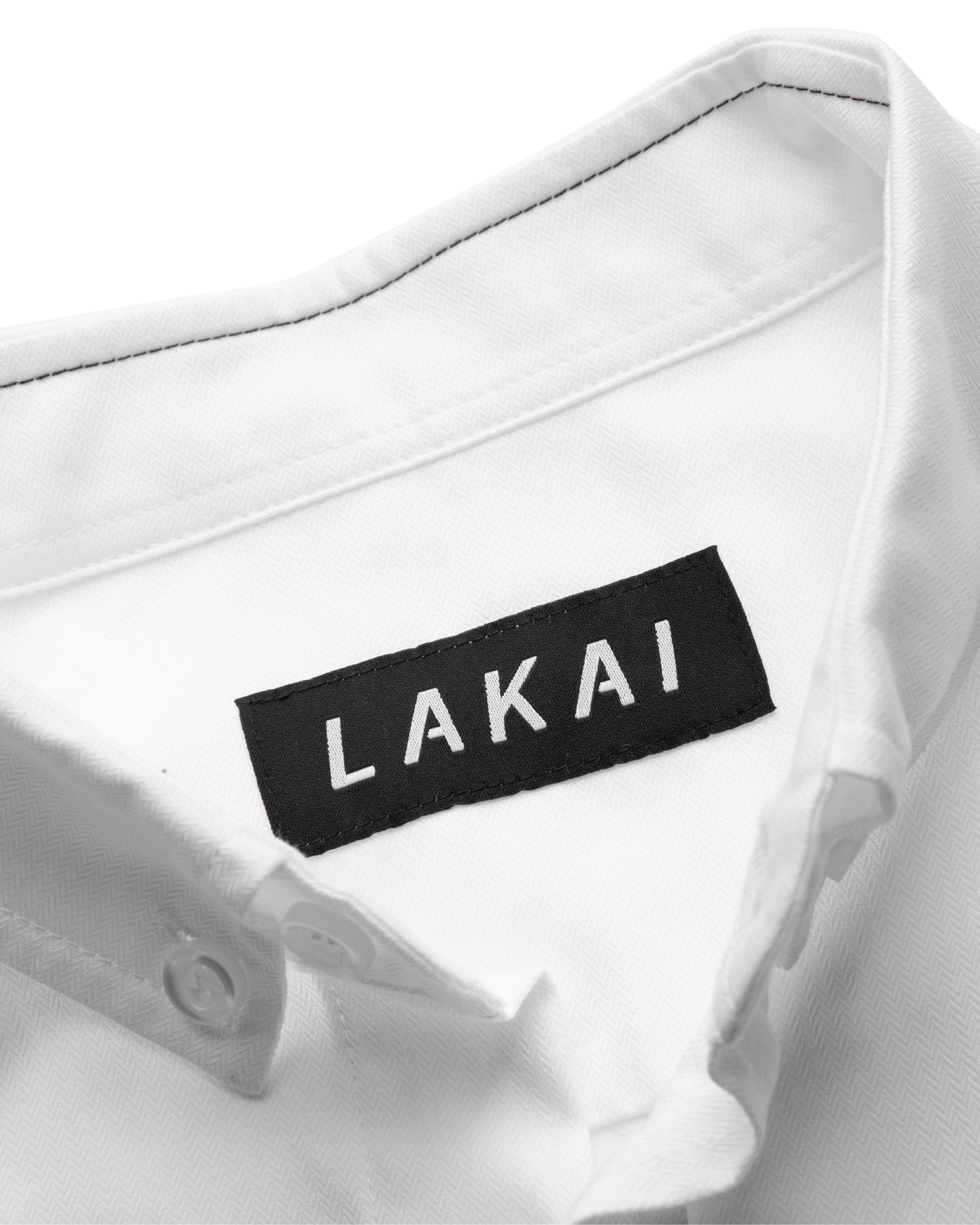 lakai-cerberus-dress-shirt-asymmetrical-placket-chemise-blanche image 3