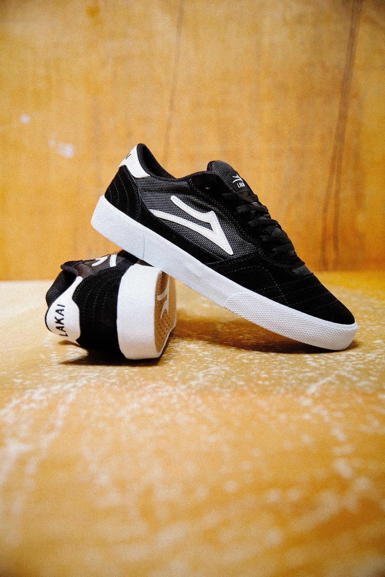 lakai-cambridge-black-white-suede-chaussure-skate-vulc image 8