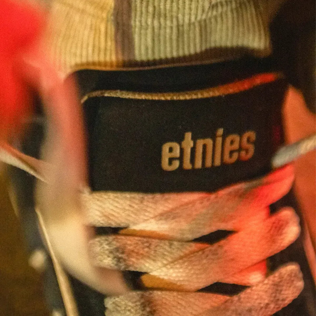 etnies-locut-triple-tongue-chaussure-skate-black image 2