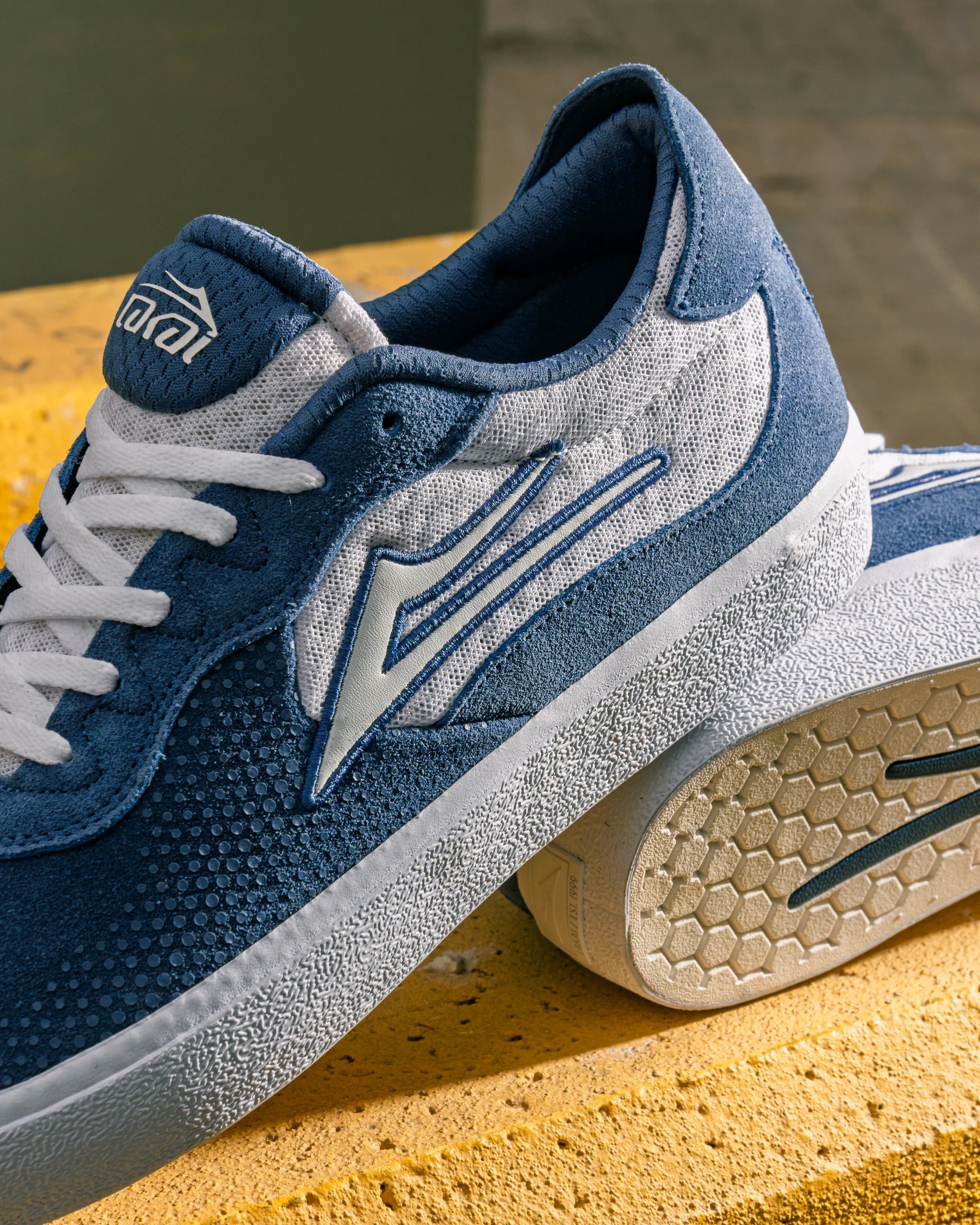lakai-essex-chaussure-skate-light-navy-suede-blanc image 8