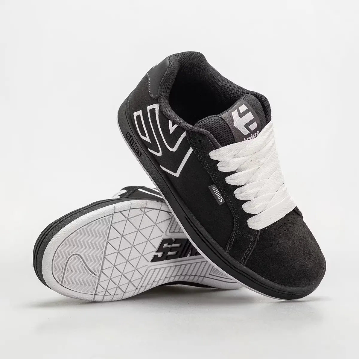 etnies-fader-chaussures-de-skate-gris-noir image 2