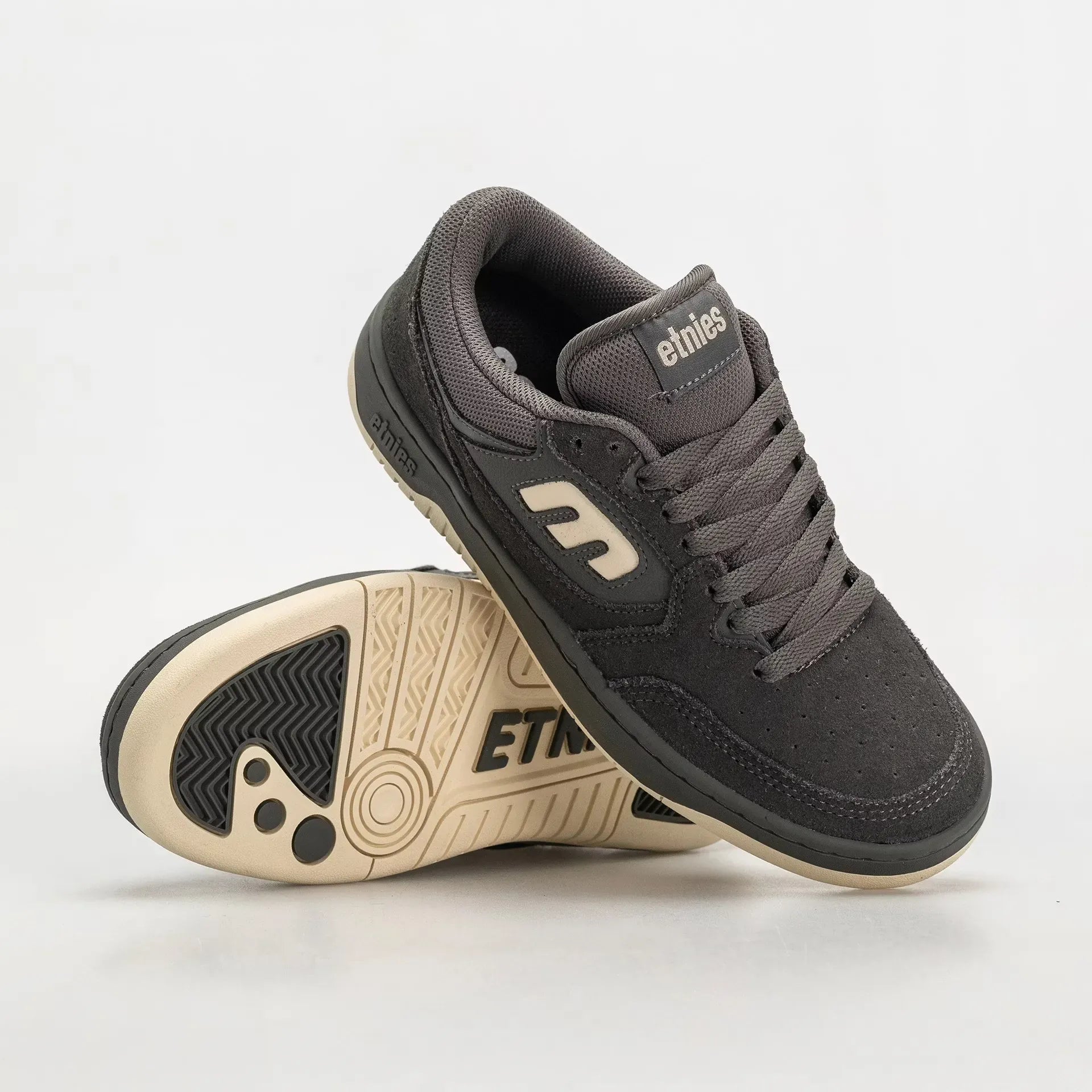 etnies-loot-chaussures-skate-gris-fonc-gris image 2