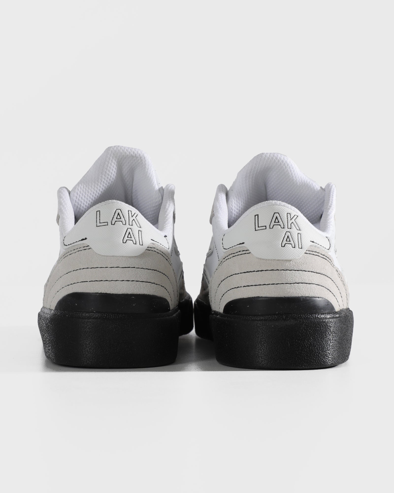 lakai-cambridge-elite-macbalife-chaussures-de-skate-noir-blanc image 4