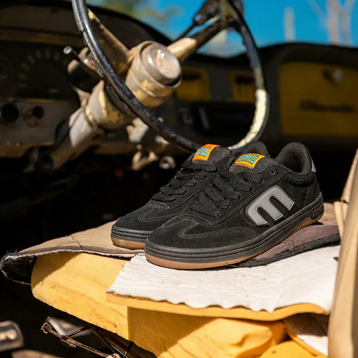 etnies-locut-x-apache-chaussure-skate-black-grey-gum image 6
