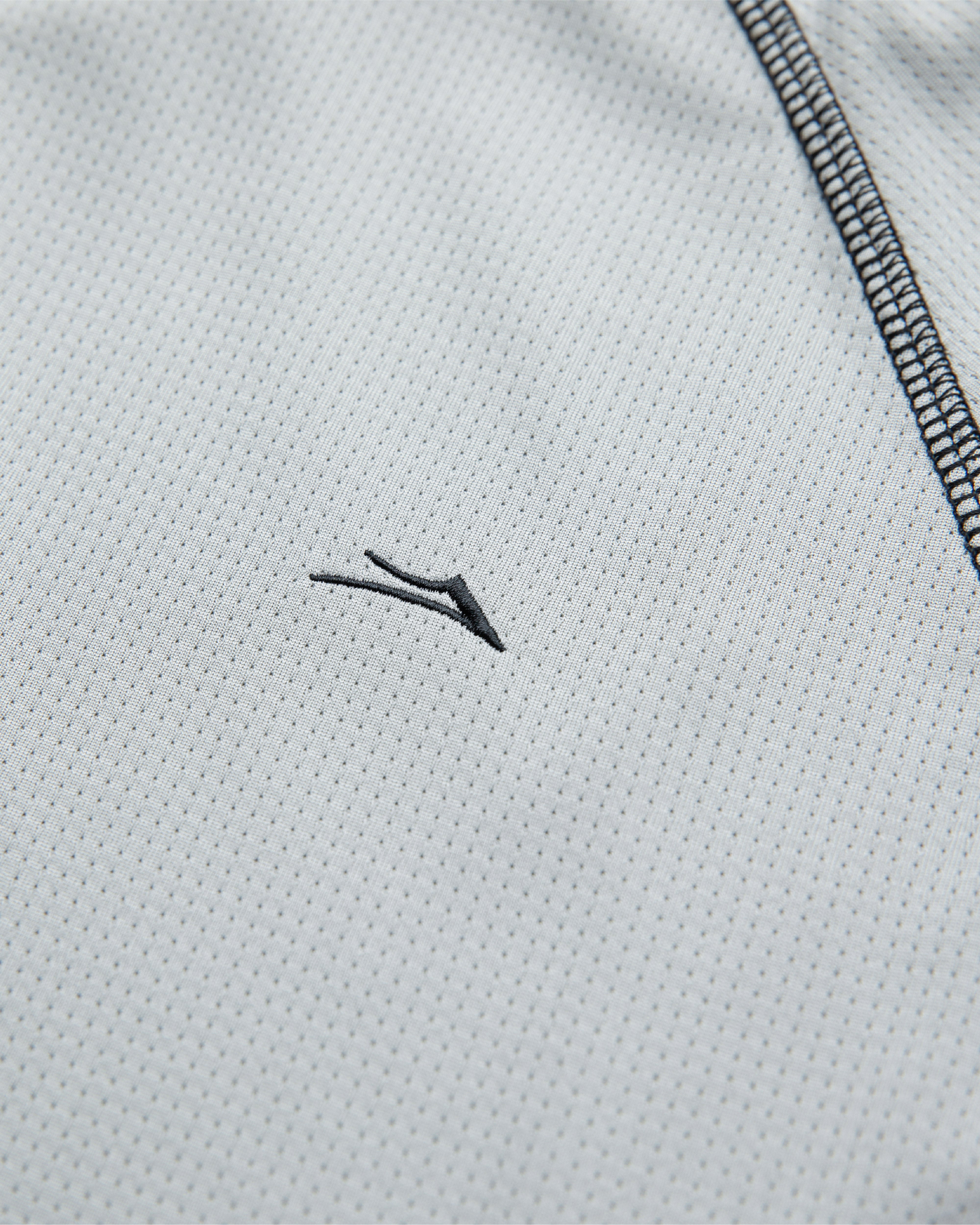lakai-performance-tee-cool-grey image 3