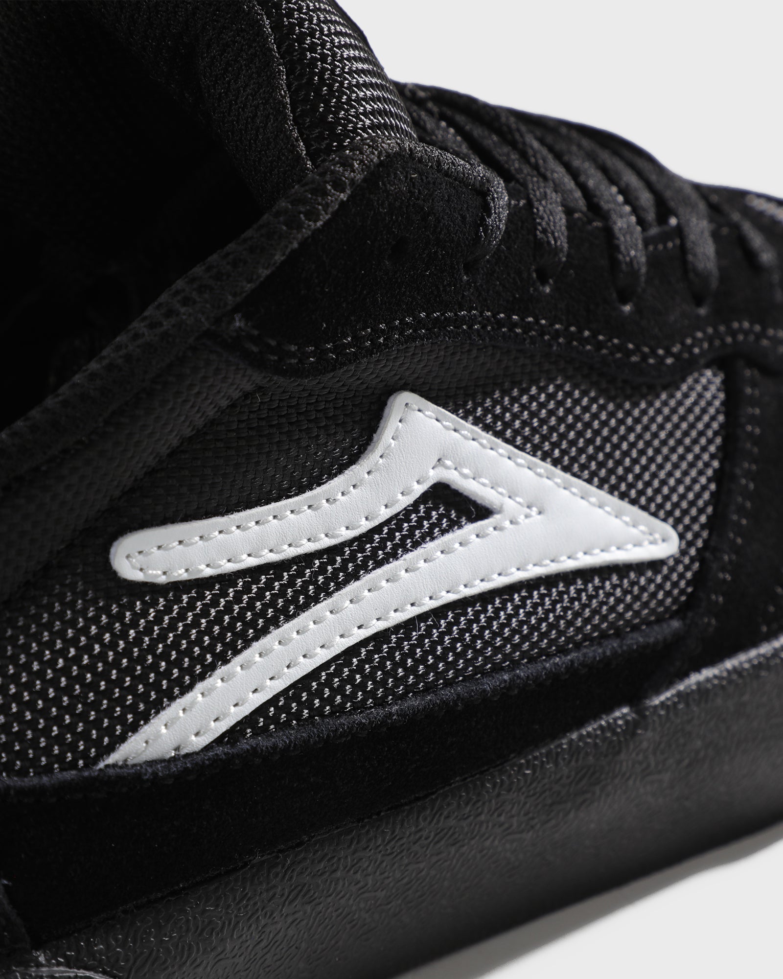 lakai-cambridge-black-suede-chaussure-de-skate-vulcanis-e image 4