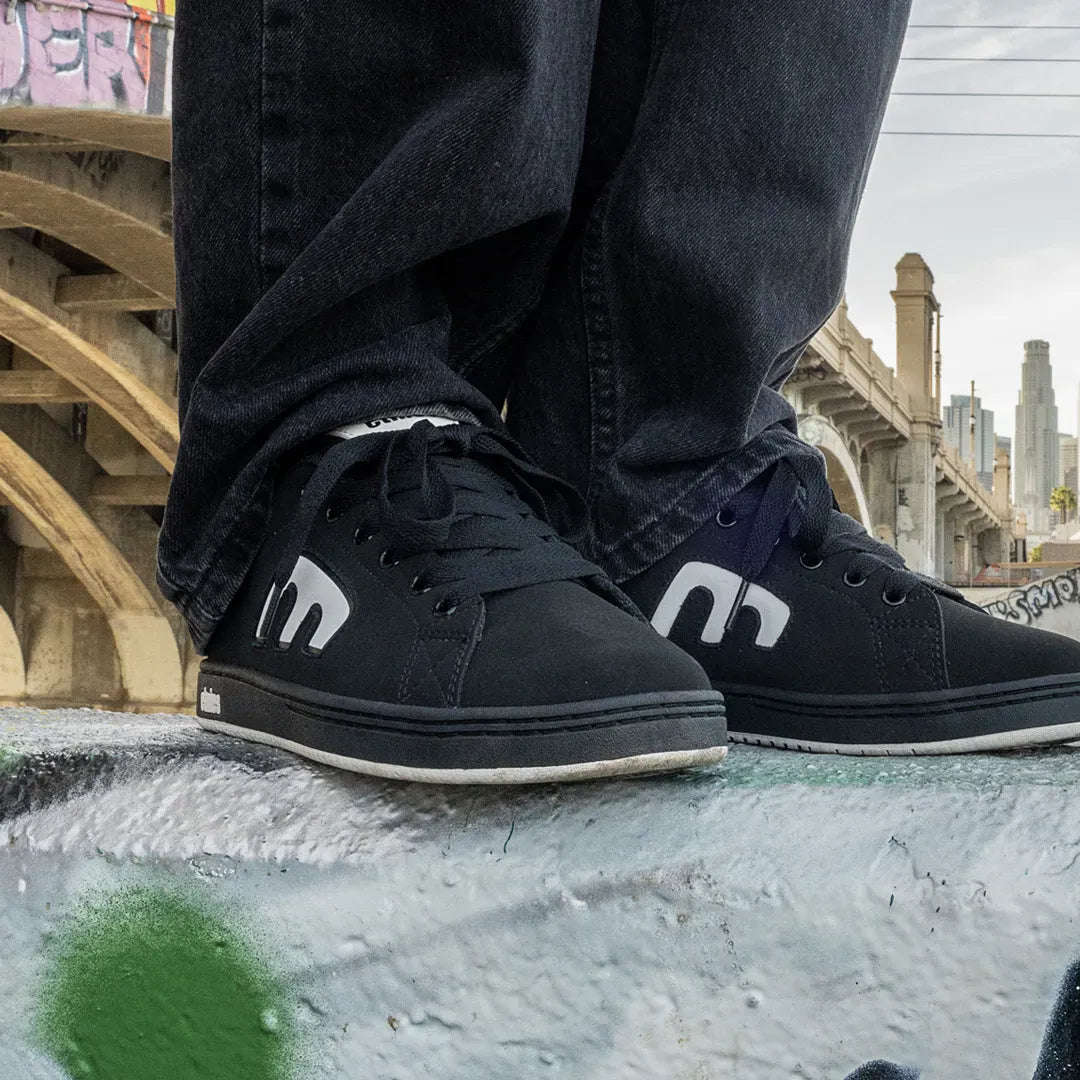 etnies-callicut-chaussure-skate-homme-noir-noir-blanc image 2